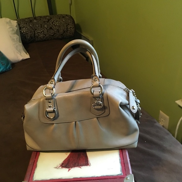 Coach - Picture 2 of 8